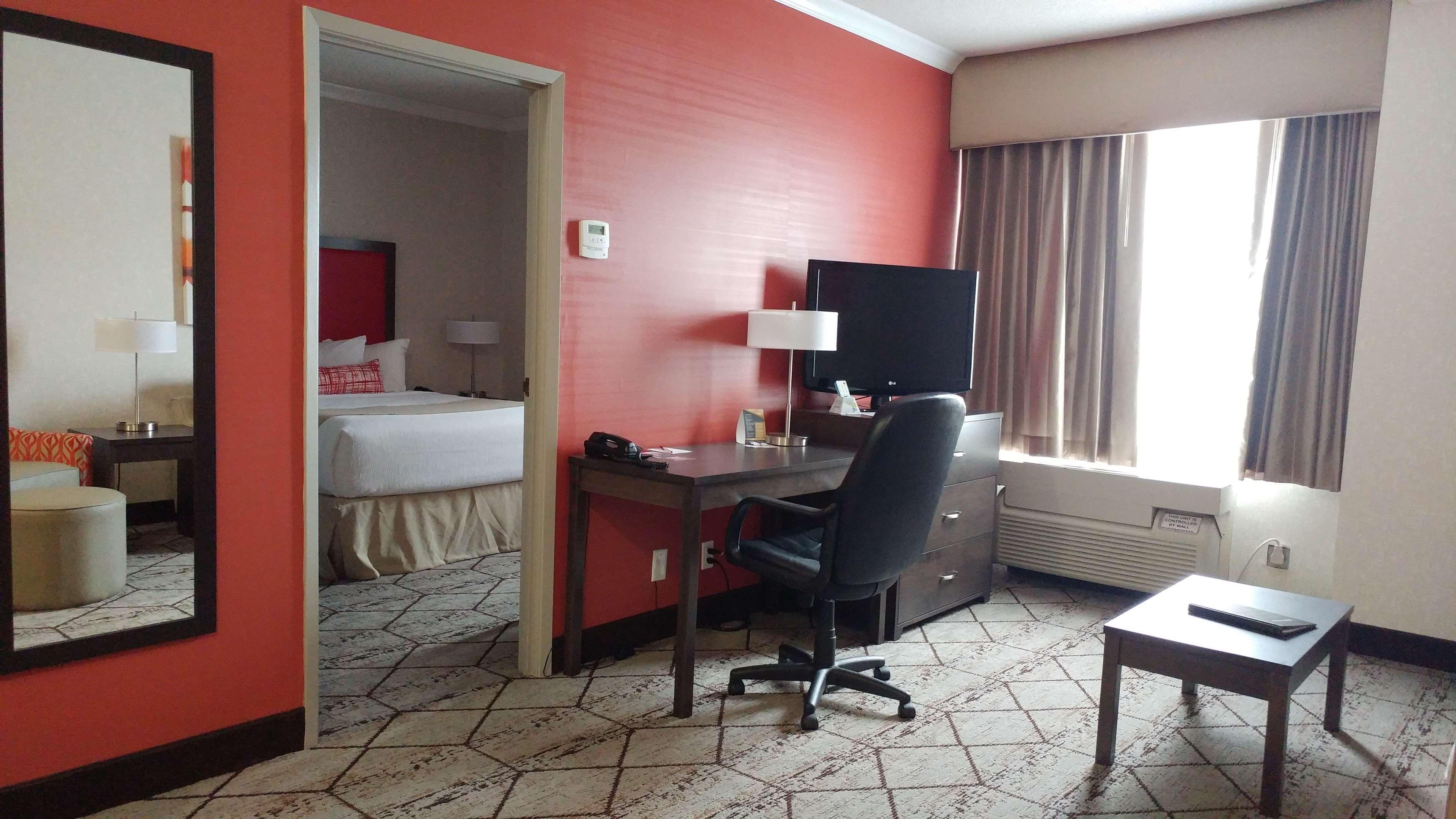 เบสต์ เวสเทิร์น พลัส โรส ซิตี สวีตส์ Hotel เวลแลนด์ ภายนอก รูปภาพ